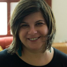 Regina Faria é analista de Comunicação Social do Serpro